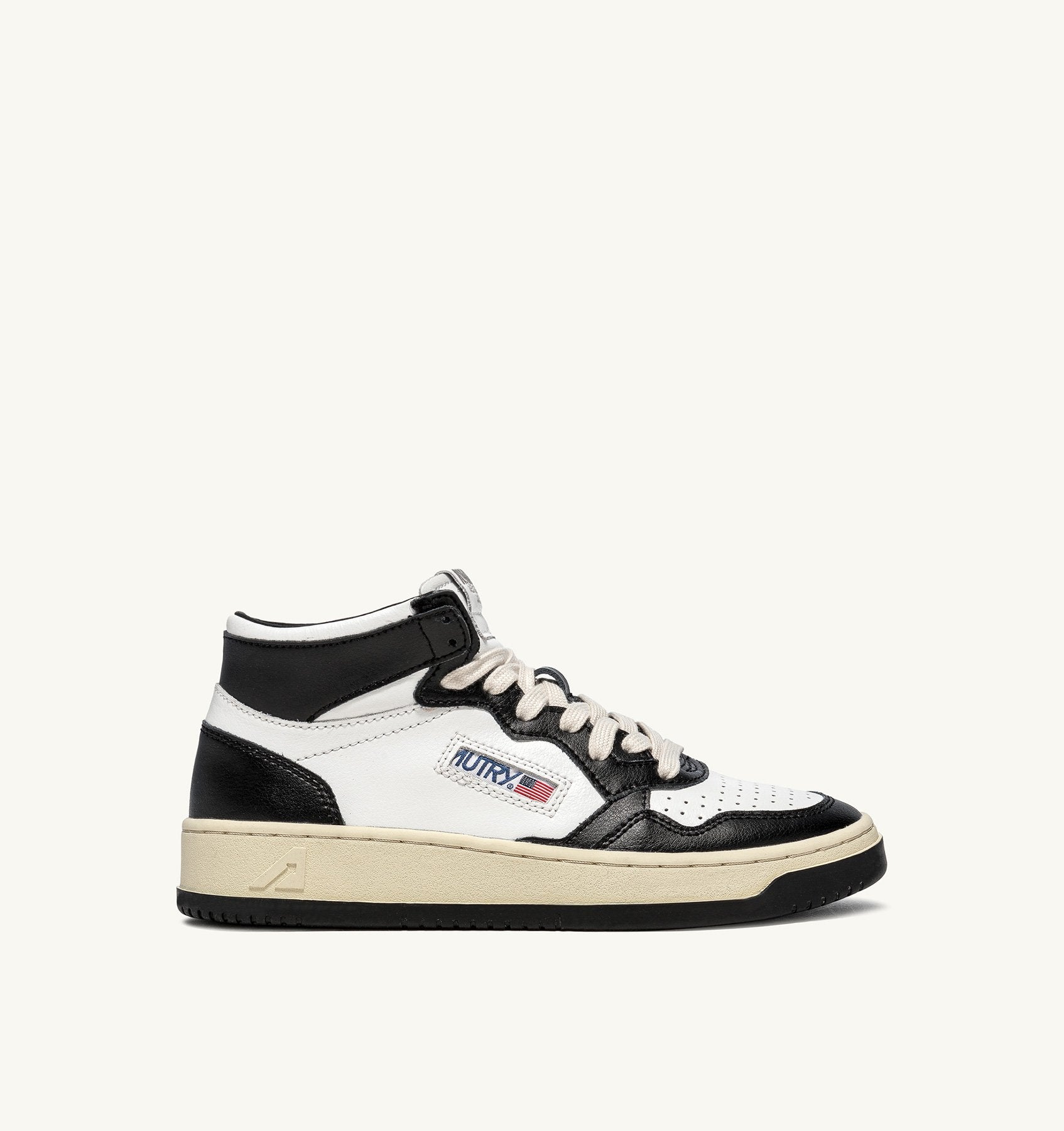 AUTRY - MEDALIST MID BICOLOR SNEAKERS IN WHITE AND BLACK LEATHER (Women) - ASTOREHERE