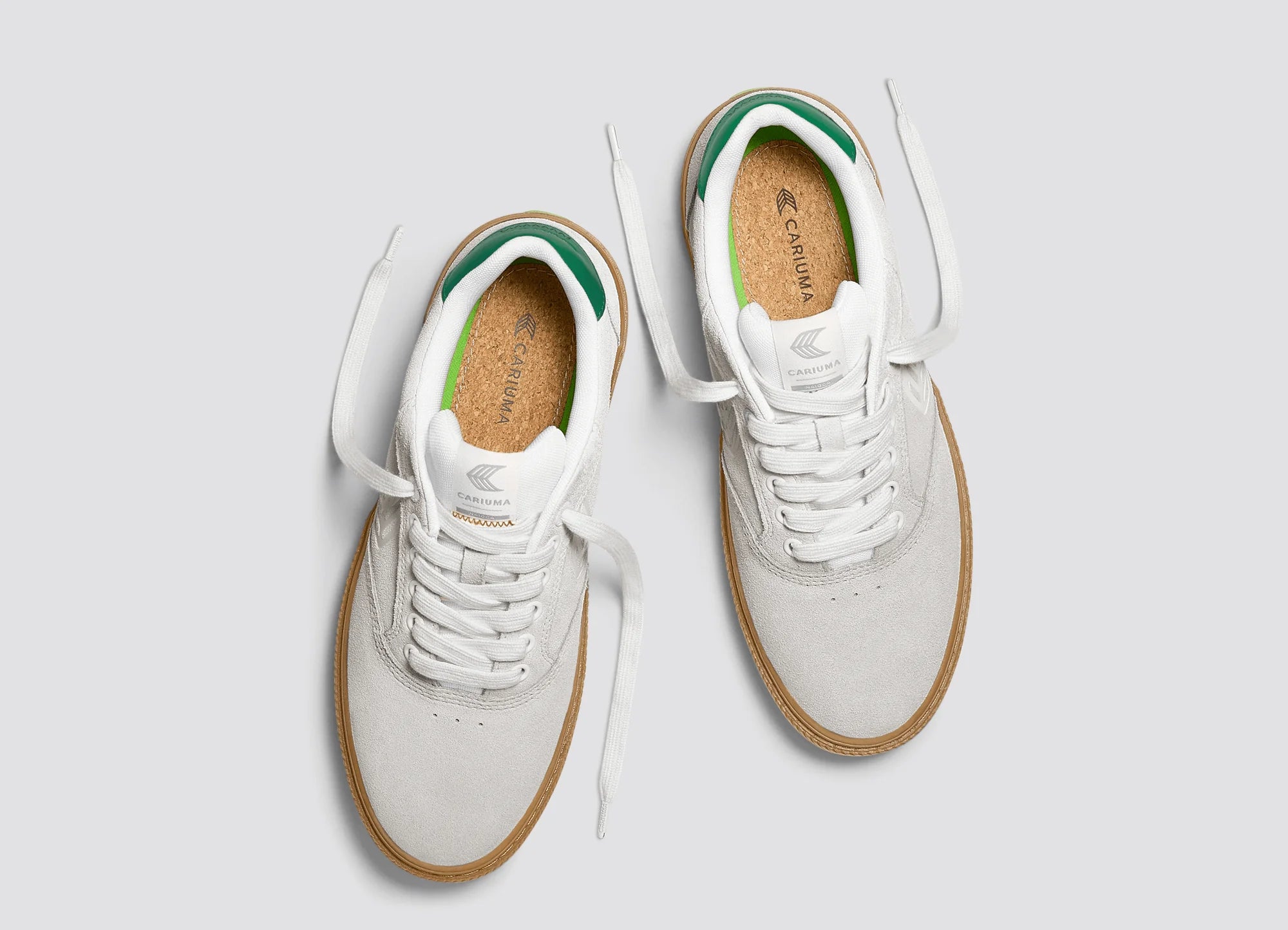Cariuma - Naioca Smoke White Gum Suede/Green (Women) - ASTOREHERE