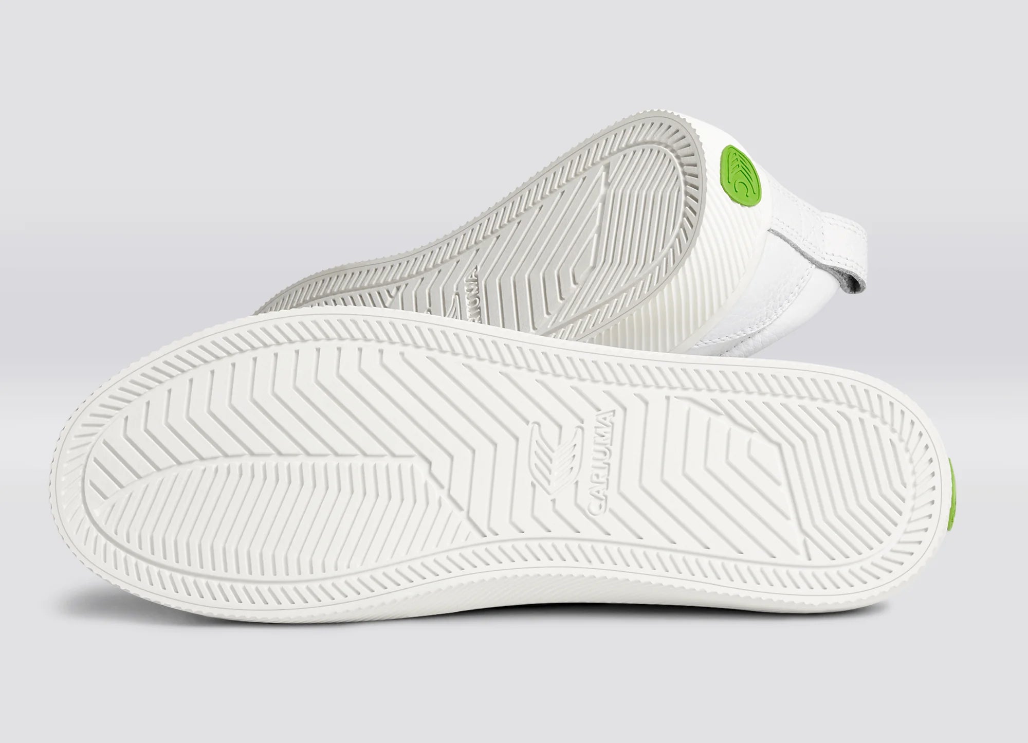 Cariuma - Oca Low White Premium Leather (Women) - ASTOREHERE
