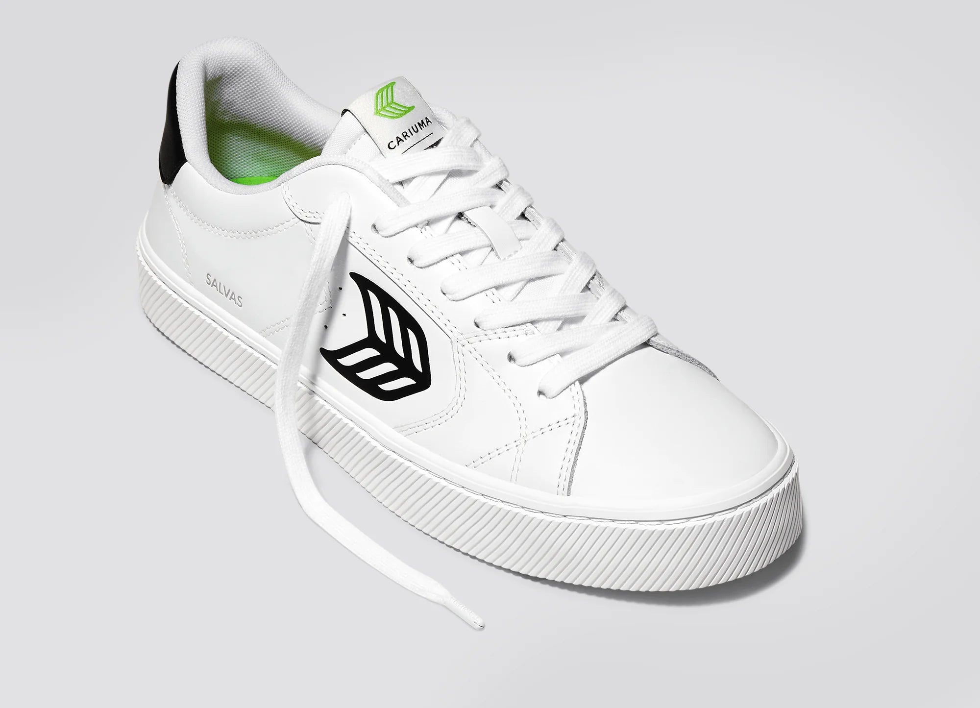 Cariuma - Salvas White LWG Leather/Black (Women) - ASTOREHERE