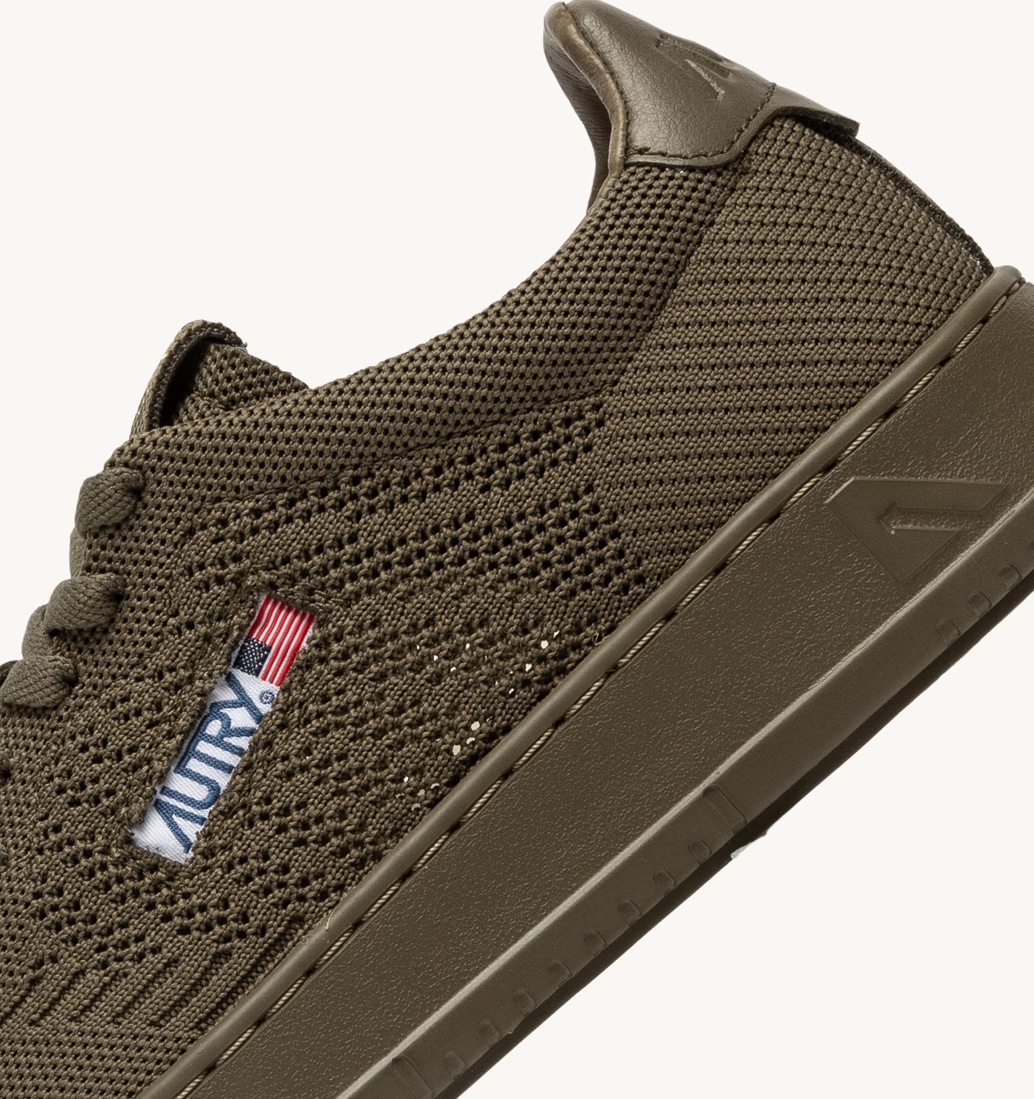 AUTRY - EASEKNIT LOW SNEAKER KN15 - KNIT/LEAT CVRT GREEN (MEN) - ASTOREHERE