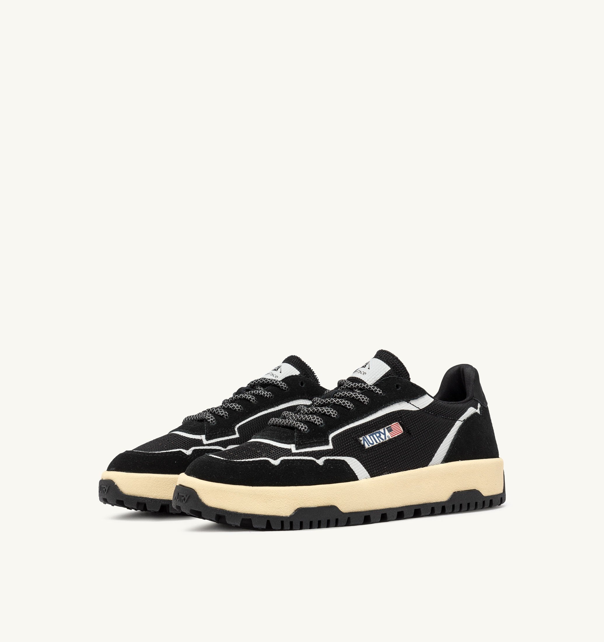 AUTRY - WILDPACE LOW SNEAKER AK06 - DRAGON/NABUK BLACK/BLACK (MEN) - ASTOREHERE