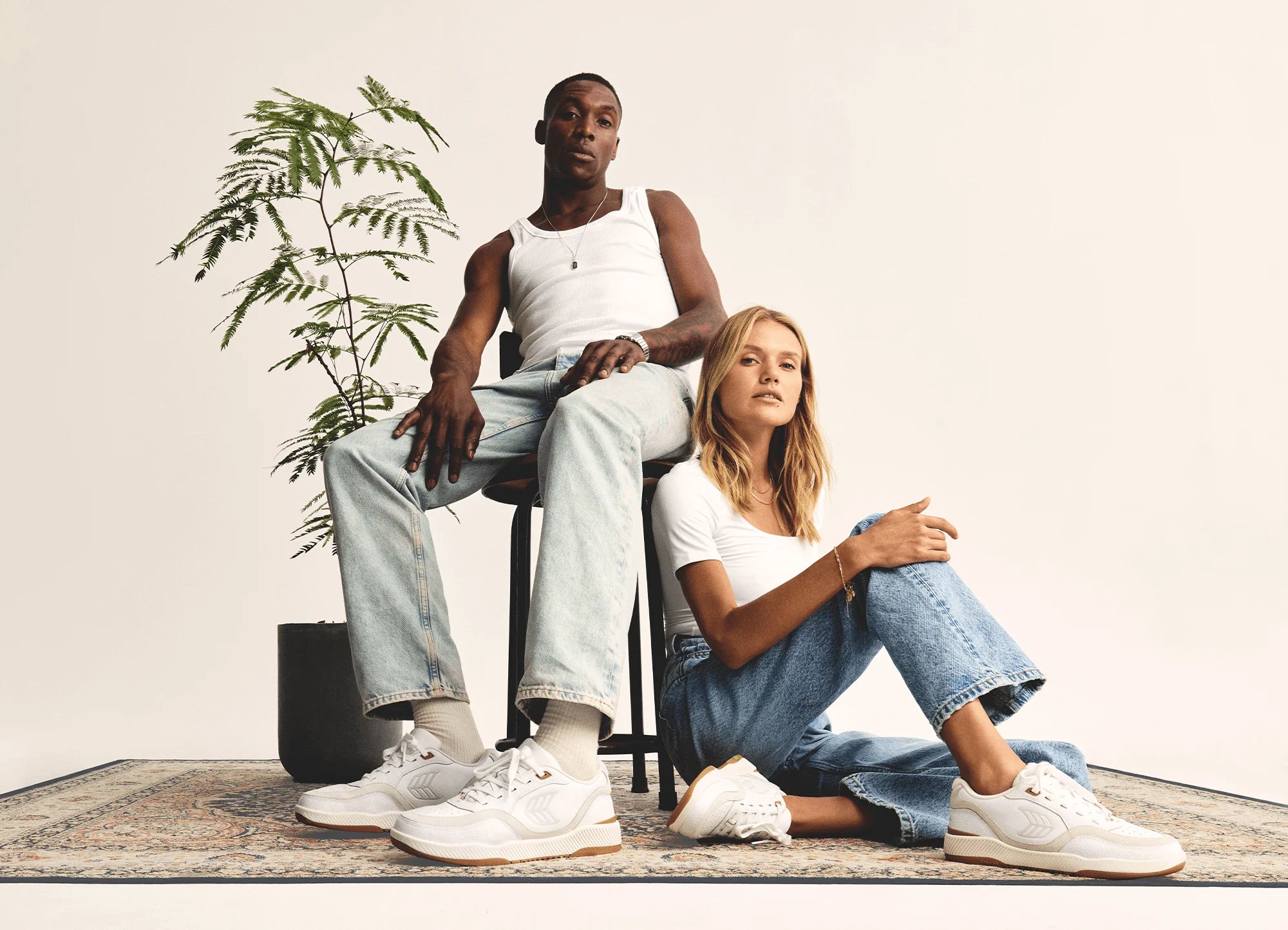 Cariuma - Uba White Premium Leather/Metallic Silver & Ice (Women) - ASTOREHERE