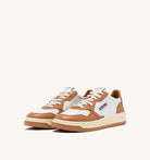 AUTRY - MEDALIST LOW LEATHER SNEAKER WB53 - LEAT/LEAT WHT/SNDSTRM (MEN) - ASTOREHERE