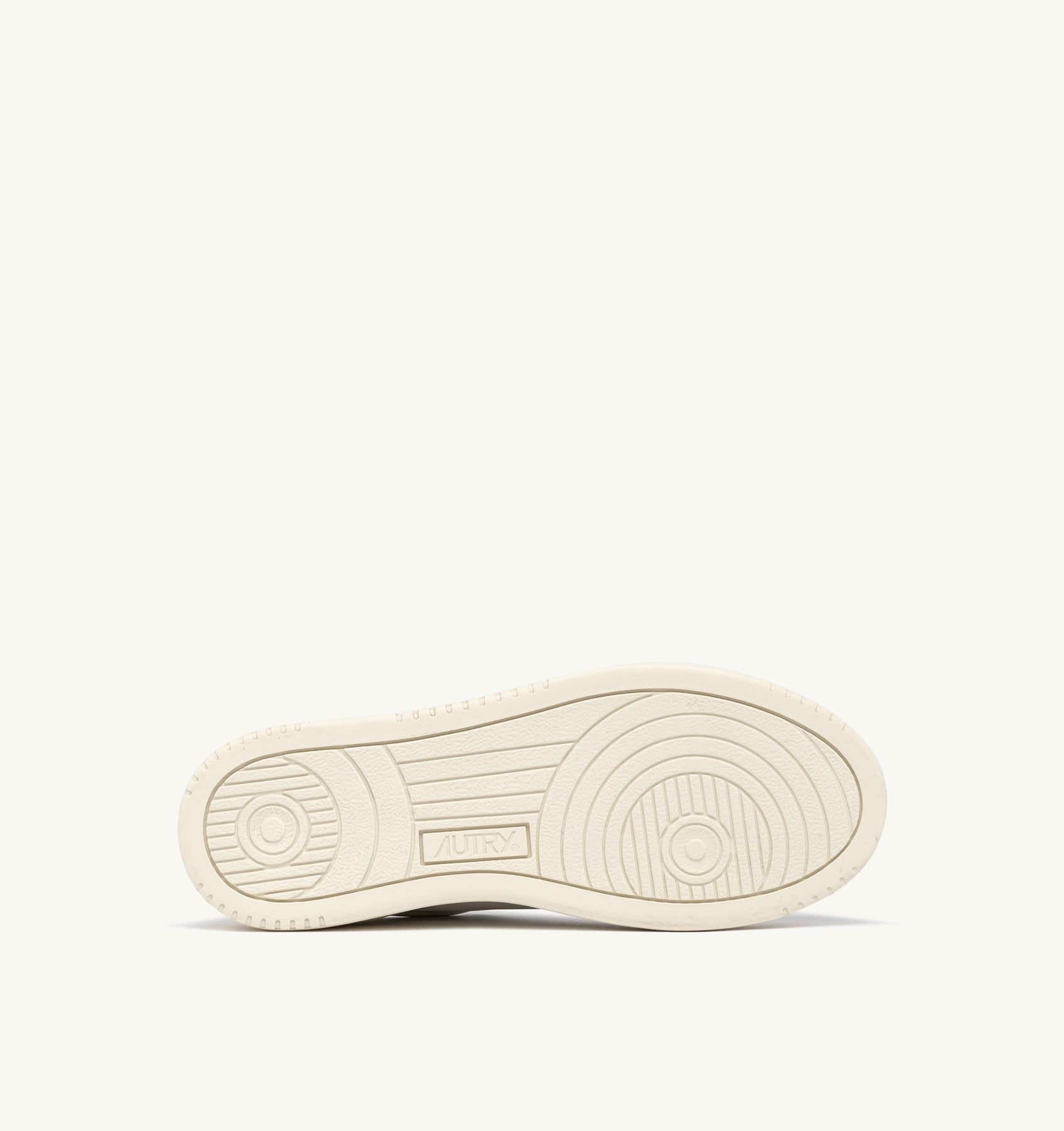 AUTRY - MEDALIST LOW SNEAKERS IN SUPER-SOFT WHITE NAPPA (Men) - ASTOREHERE