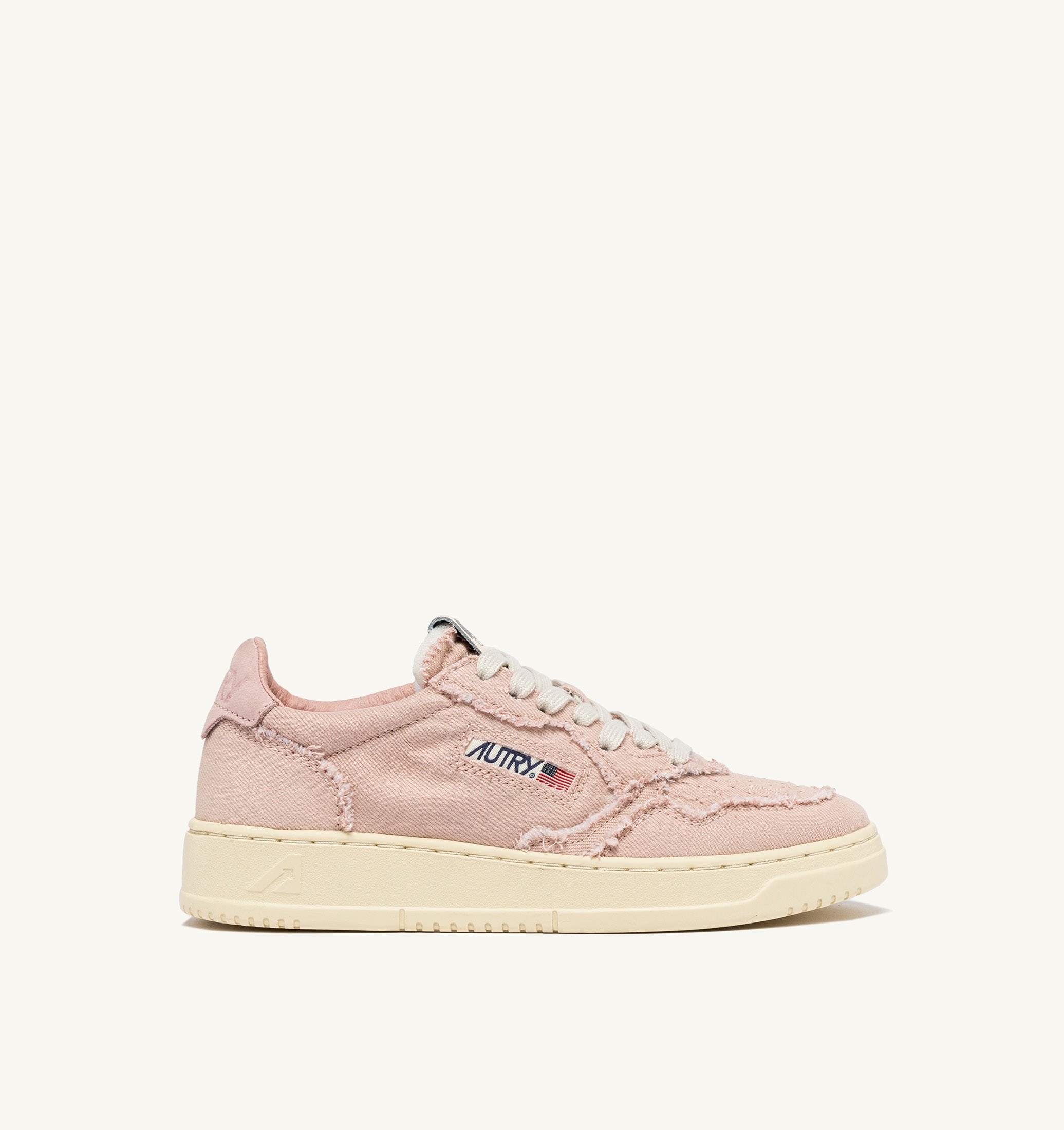 AUTRY - MEDALIST LOW SNEAKERS IN PEACH WHIP DENIM SNEAKERS (Women)