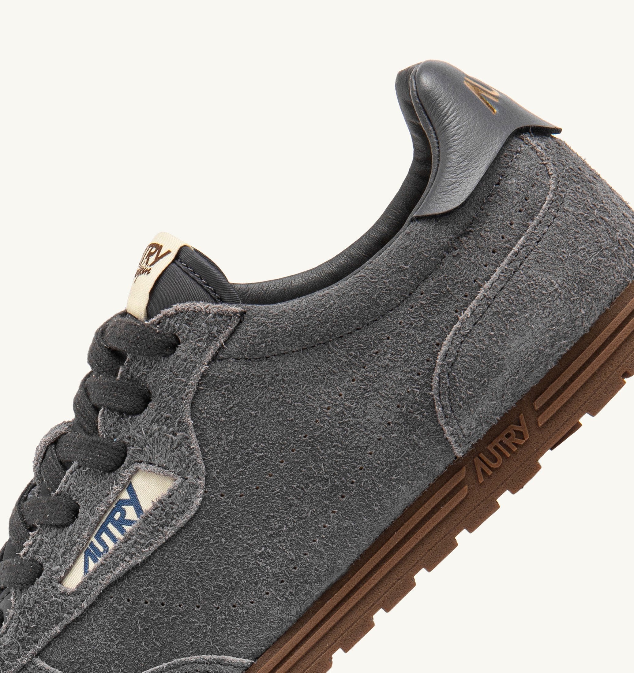 スニーカー AUTRY GREY WINDSPIN SNEAKERS Autry Sneakers Windspin In Avion Suede